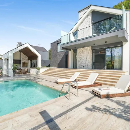 Villa Riverfront Bajina Basta