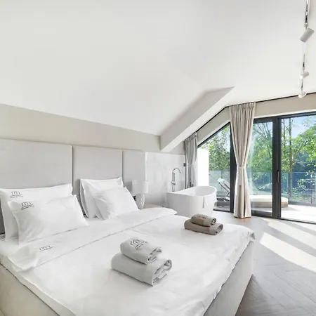 Villa Riverfront